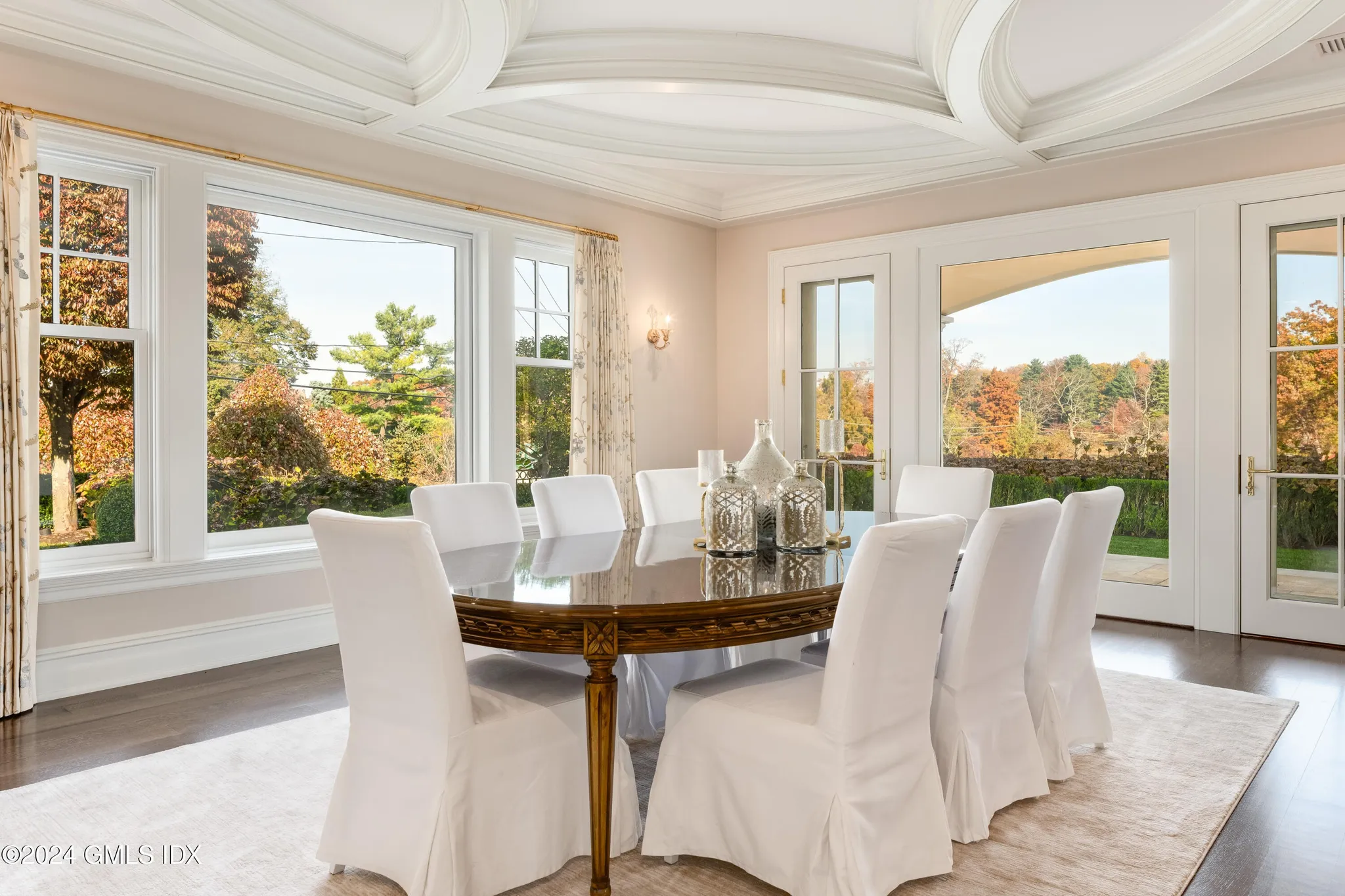 Metropolitan Great Room